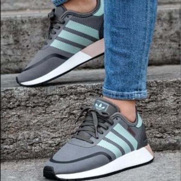 Adidas, Retro  N-5923 athletic sneakers Gray mint color    size 6 - Picture 1 of 11
